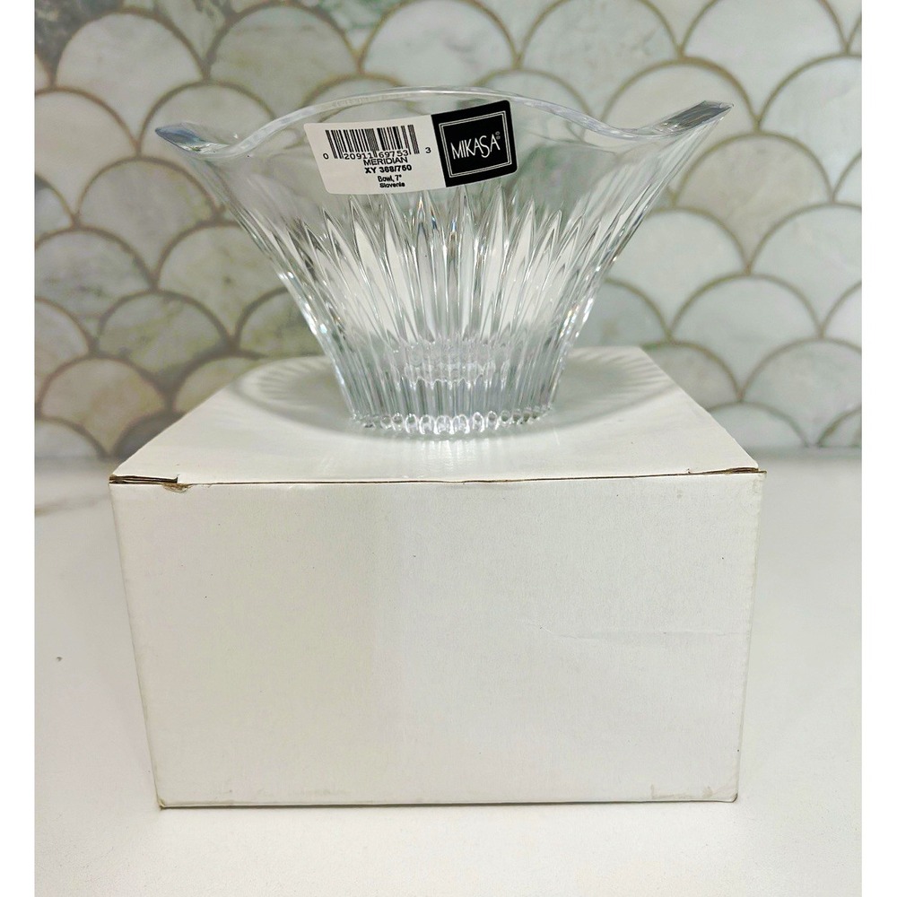 Mikasa Meridian Clear Glass Bowl 7 in XY 368/750 Made in Slovenia